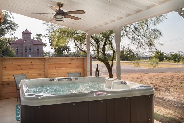 Mustard Seed B&B On The Llano ภายนอก รูปภาพ